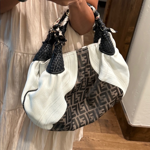 FENDI SPY BAG - Picture 15 of 16